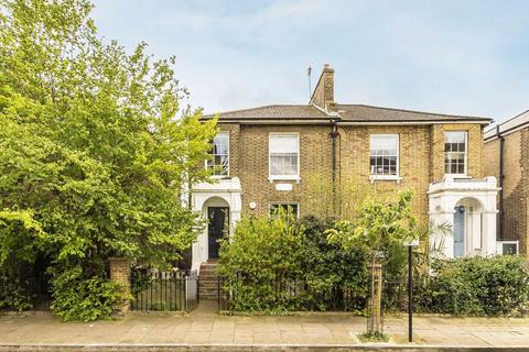 4 bedroom terraced house for sale, Shrubland Road, London E8