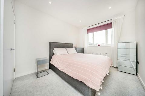 2 bedroom flat for sale, Holly Street, London E8