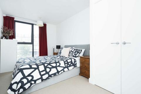 2 bedroom flat for sale, Lee Street, London E8