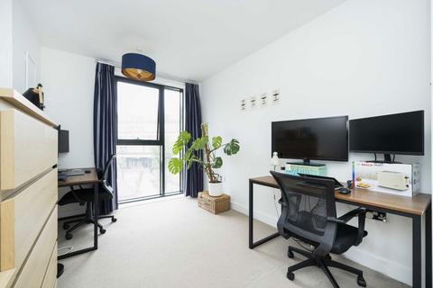 2 bedroom flat for sale, Lee Street, London E8