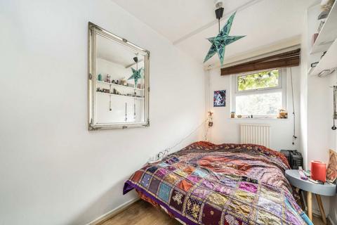 23 Broke Walk, London, E8 4SH