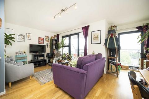 2 bedroom flat for sale, Mostyn Grove, London E3