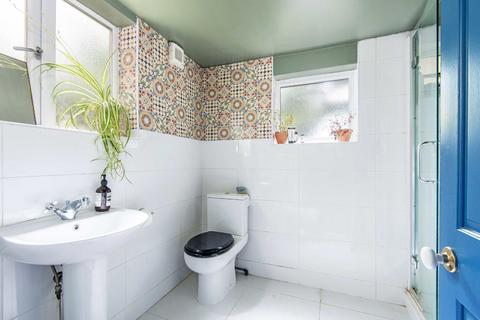 56a Paragon Road, London, E9 6NN