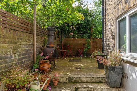 56a Paragon Road, London, E9 6NN