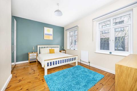 2 bedroom house for sale, Roman Road, London E3