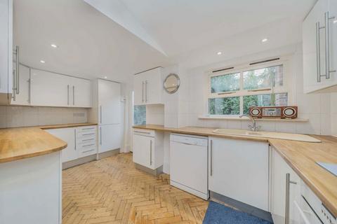 4 bedroom end of terrace house for sale, Lichfield Road, London E3