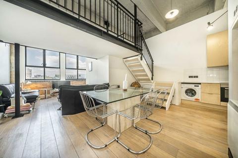 2 bedroom flat for sale, King Edward's Road, London E9