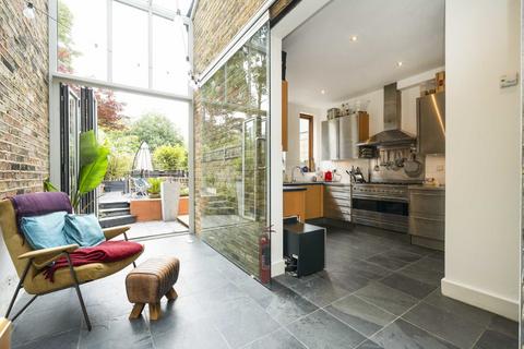 5 bedroom house for sale, Queensbridge Road, London E8