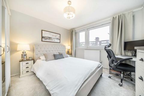 2 bedroom flat for sale, Weatherley Close, London E3