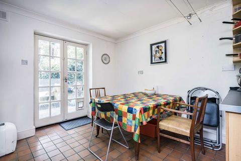 Flat C, 19 Campbell Road, London, E3 4DS