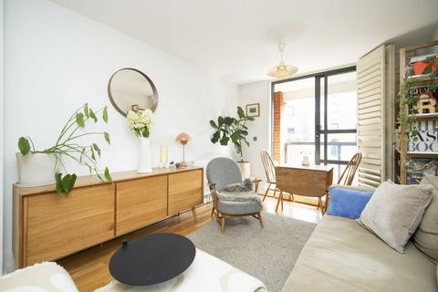 1 bedroom flat for sale, Goldsmiths Row, London E2