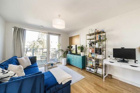 1 bedroom flat for sale, Queensbridge Road, London E2