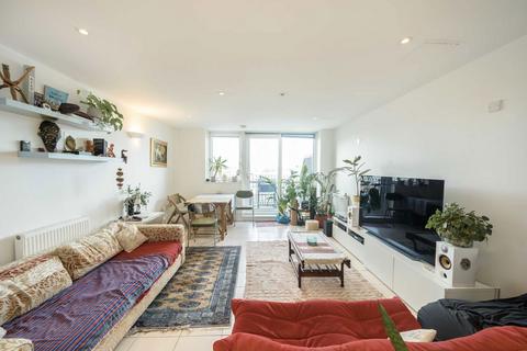 3 bedroom flat for sale, Hacon Square, London E8