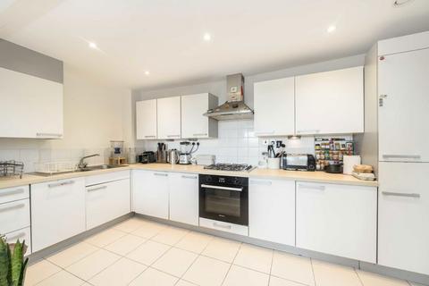 3 bedroom flat for sale, Hacon Square, London E8