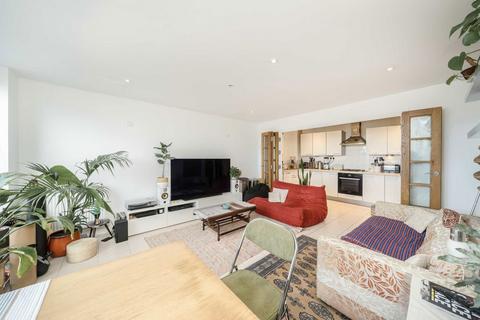 3 bedroom flat for sale, Hacon Square, London E8