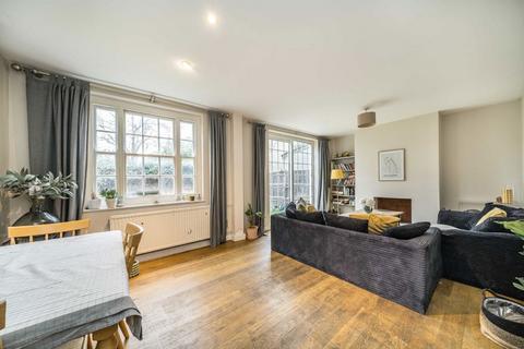 5 bedroom terraced house for sale, Mapledene Road, London E8