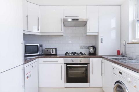 3 bedroom flat for sale, King Street, London W6