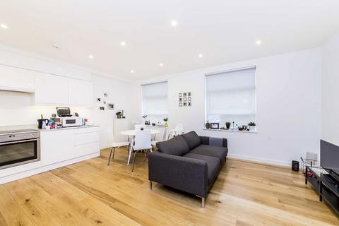 2 bedroom flat for sale, Down Place, London W6