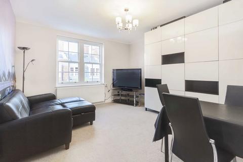 2 bedroom flat to rent, Peabody Estate, London W6