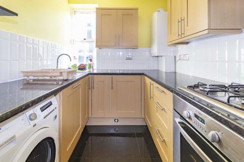 2 bedroom flat to rent, Peabody Estate, London W6