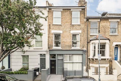 3 bedroom flat for sale, Brackenbury Road, London W6