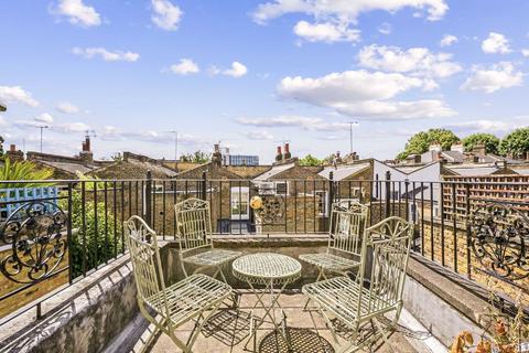 28 Raynham Road, London, W6 0HY
