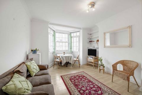 3 bedroom flat for sale, Flora Gardens, London W6