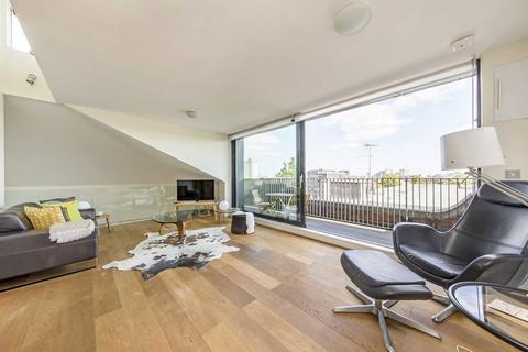 2 bedroom flat to rent, Great West Road, London W6