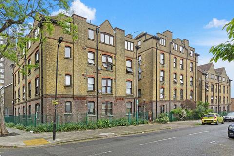 2 bedroom flat for sale, Garnett Road, London NW3