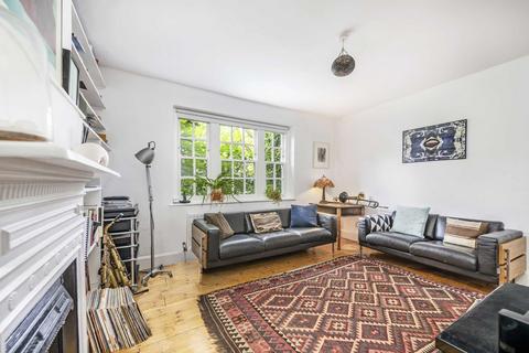 3 bedroom terraced house for sale, Erskine Hill, London NW11