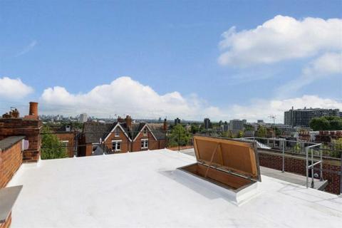 4 bedroom flat for sale, Parliament Hill, London NW3