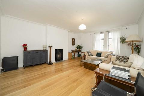 4 bedroom flat for sale, Parliament Hill, London NW3