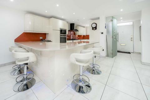 5 bedroom end of terrace house for sale, Elliott Square, London NW3