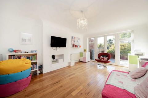 5 bedroom semi-detached house for sale, Dorchester Gardens, London NW11