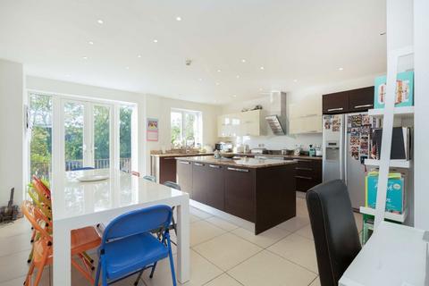 5 bedroom semi-detached house for sale, Dorchester Gardens, London NW11