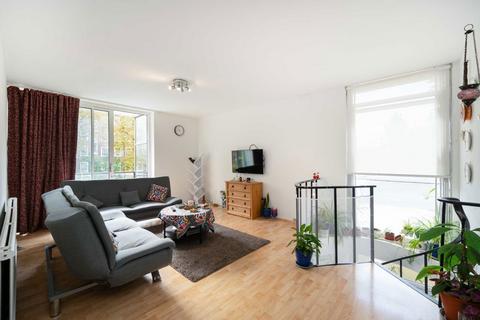 2 bedroom flat for sale, Haverstock Hill, London NW3