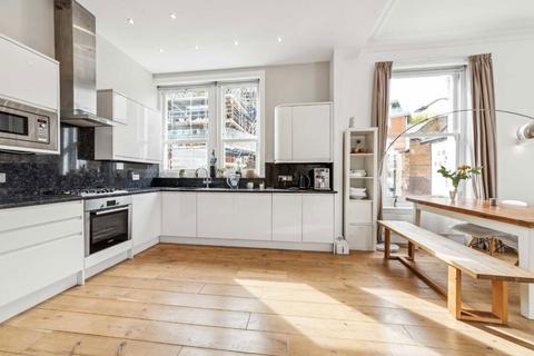 2 bedroom flat for sale, Fleet Road, London NW3