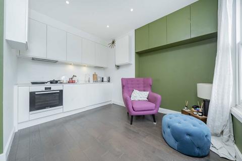 1 bedroom flat for sale, South Hill Park, London NW3