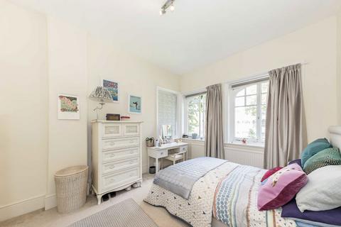 1 bedroom flat for sale, Frognal, London NW3