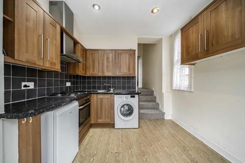 2 bedroom flat to rent, Mansfield Road, London NW3