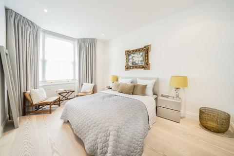 4 bedroom flat for sale, Estelle Road, London NW3