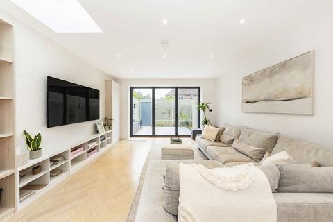 2 bedroom house for sale, Wildwood Grove, London NW3