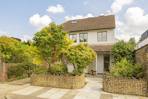 5 bedroom detached house for sale, Cranmer Road, Hampton TW12