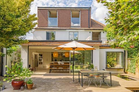 40 Cranmer Road, Hampton Hill, Hampton, TW12 1DN