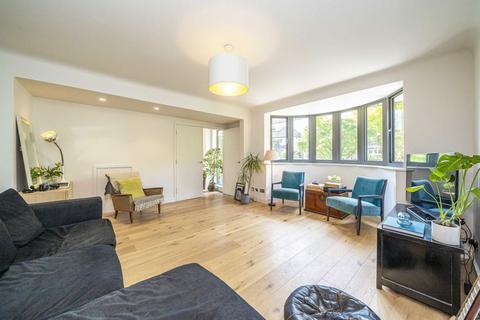 40 Cranmer Road, Hampton Hill, Hampton, TW12 1DN