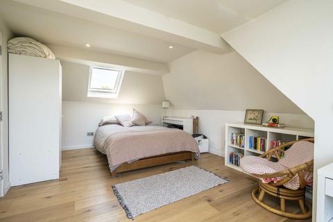 40 Cranmer Road, Hampton Hill, Hampton, TW12 1DN