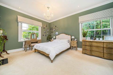 5 bedroom house for sale, Upper Sunbury Road, Hampton TW12