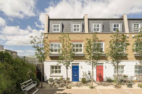 3 bedroom house for sale, Penny Farthing Mews, Hampton TW12