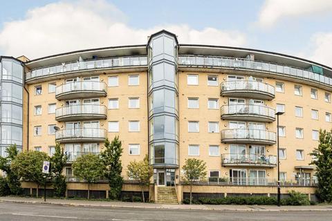 2 bedroom flat for sale, Highfield Road, Feltham TW13