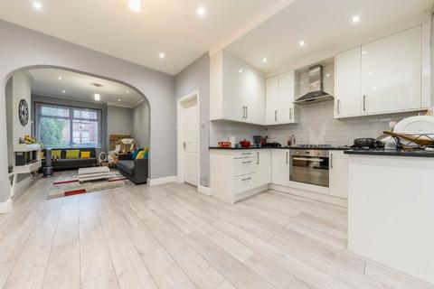 3 bedroom house for sale, Danesbury Road, Feltham TW13